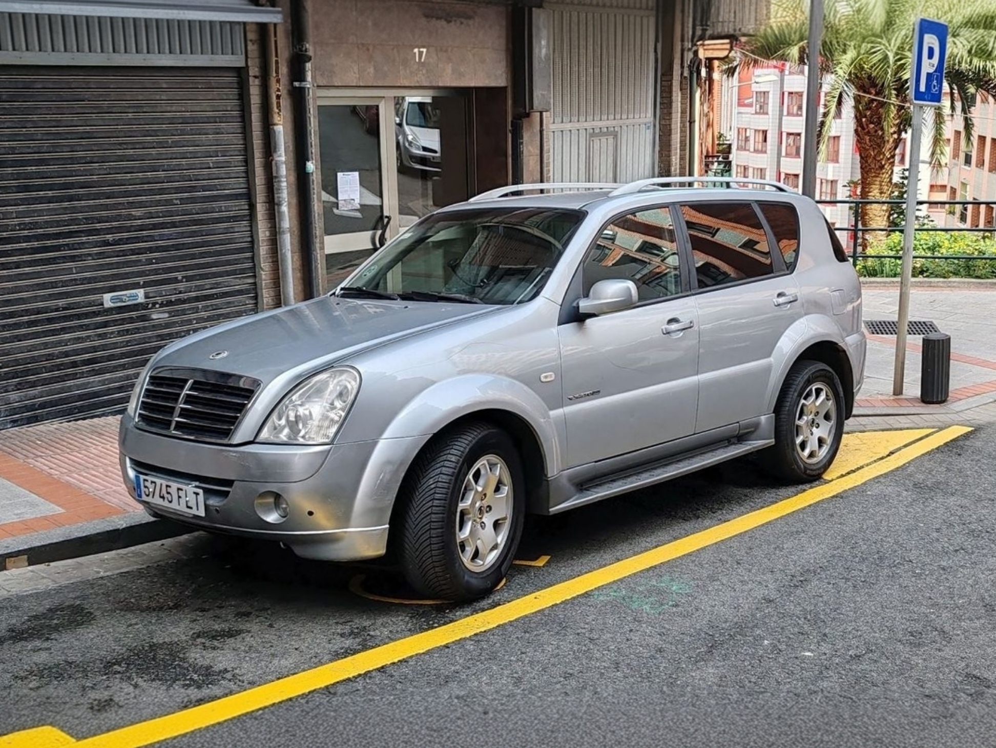 Ssangyong Rexton 2